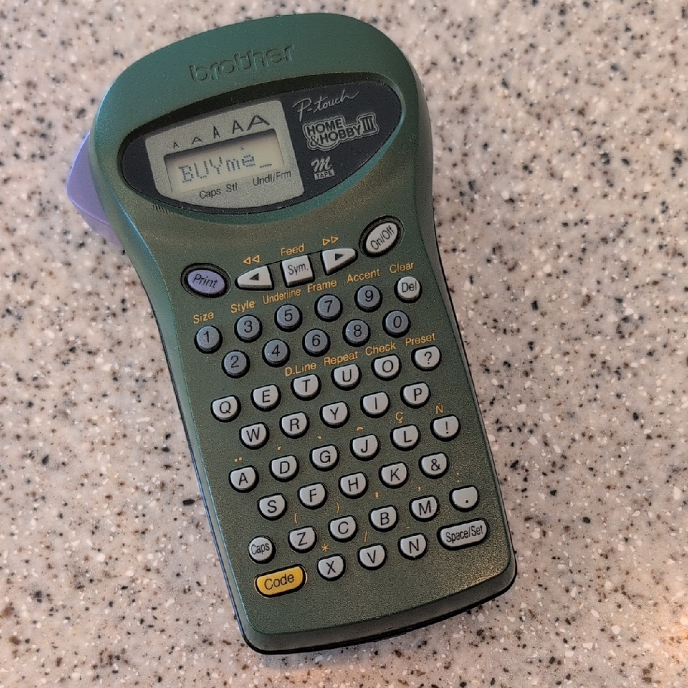 Brother P-touch Home&Hobby III Label Printer